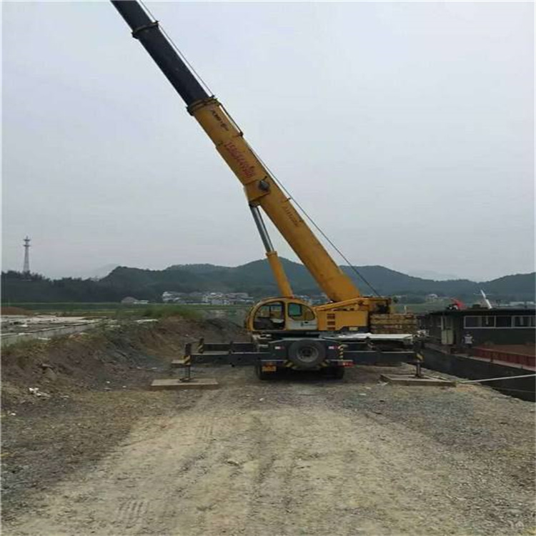 泰安重型吊车租赁费用